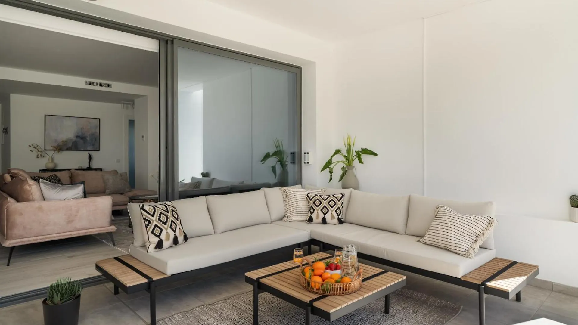 Casa Elegante Casares Costaアパートメント アパート