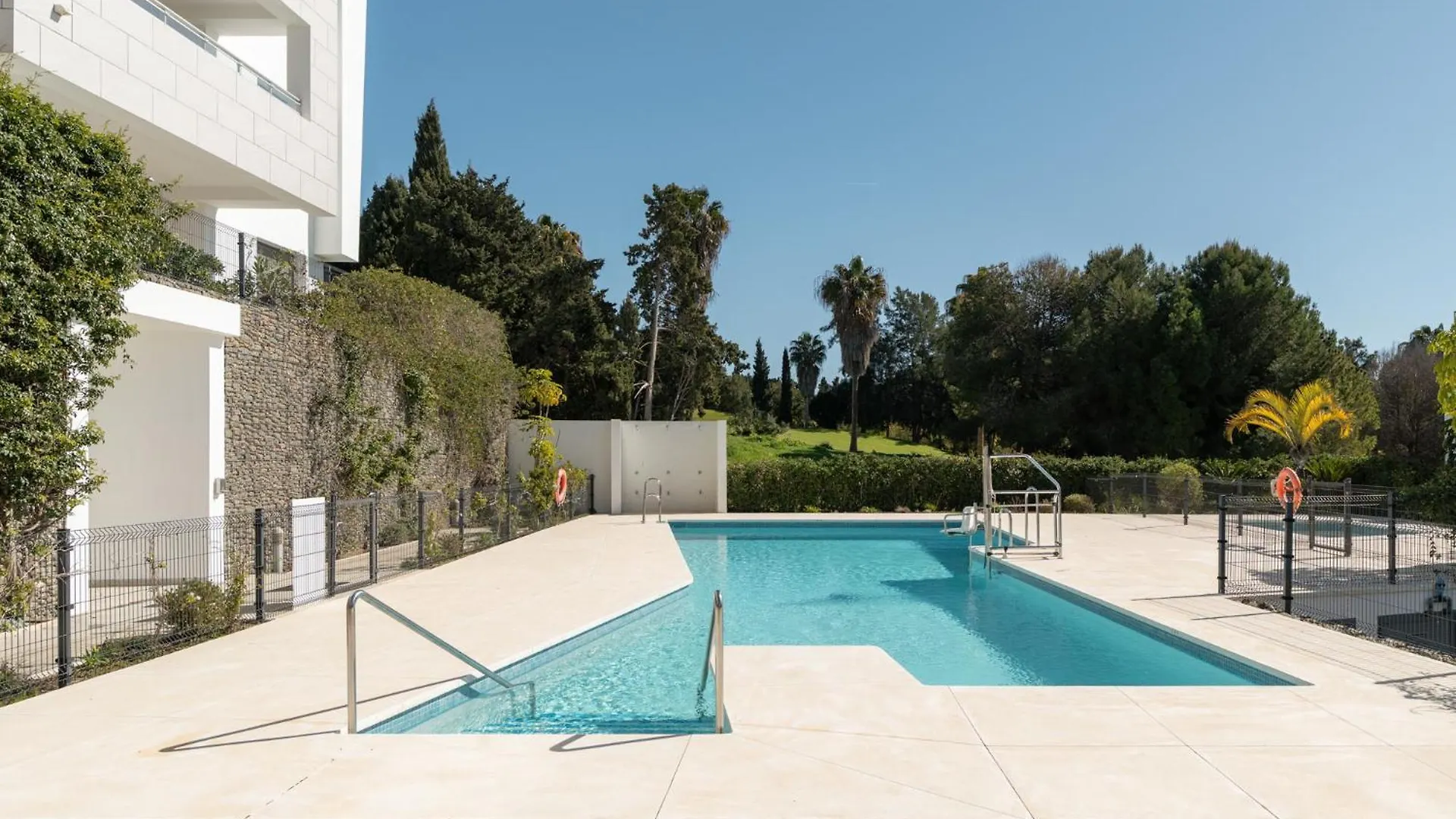 Casa Elegante Casares Costa Lejlighed Spanien