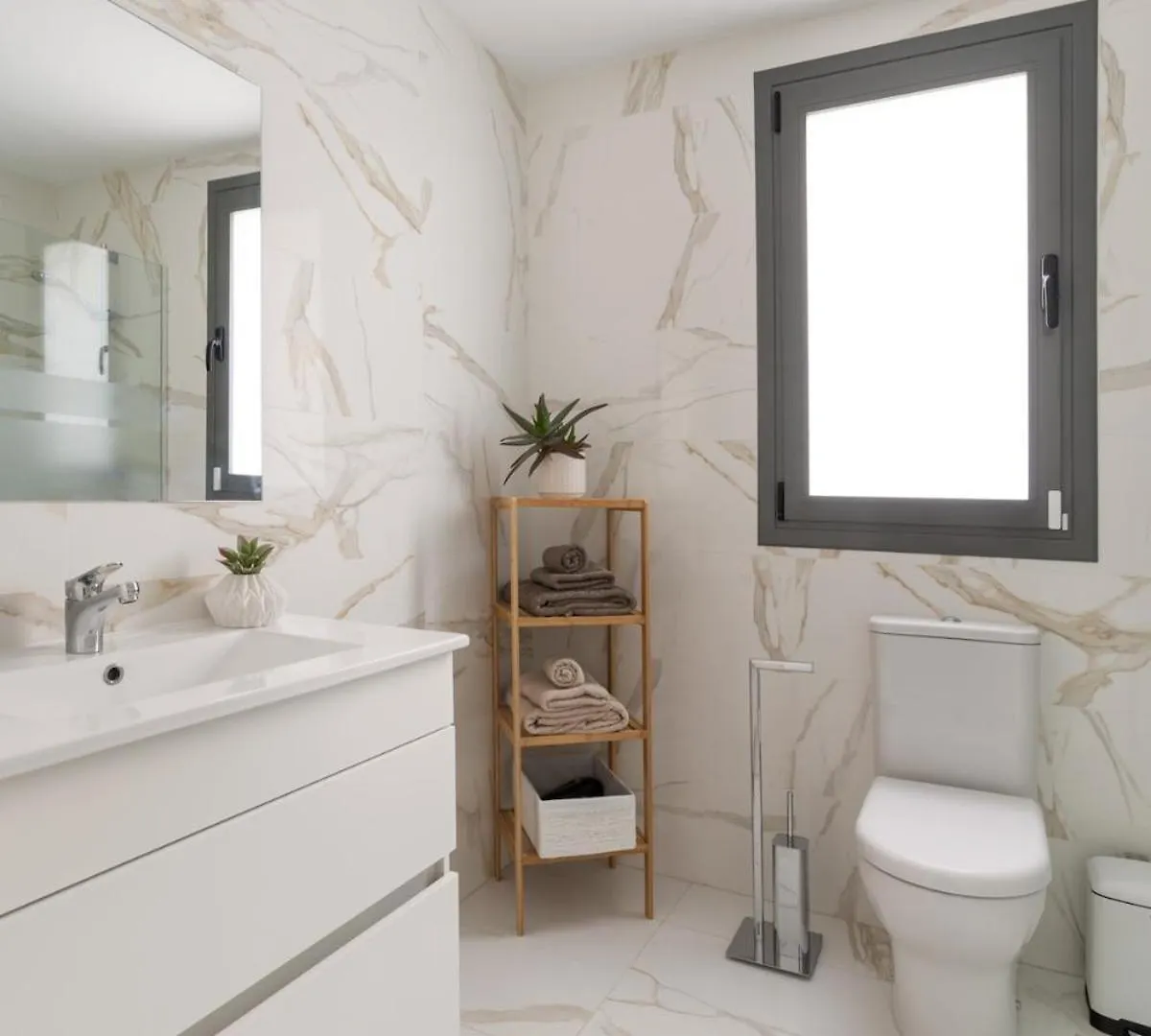 アパート Casa Elegante Casares Costaアパートメント